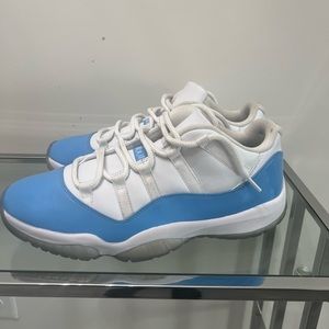 Jordan 11 Retro Low - University Blue